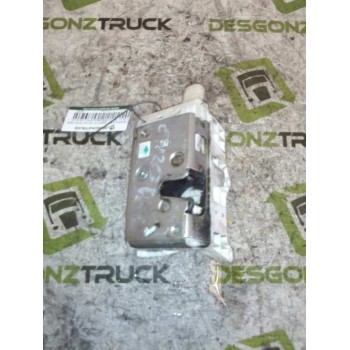 Recambio de cerradura puerta delantera derecha para iveco eurocargo 05.03  fg 80 e larga distancia referencia OEM IAM B792  