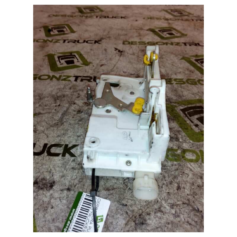 Recambio de cerradura puerta delantera derecha para iveco eurocargo 05.03  fg 80 e larga distancia referencia OEM IAM B792 - Blanco 3