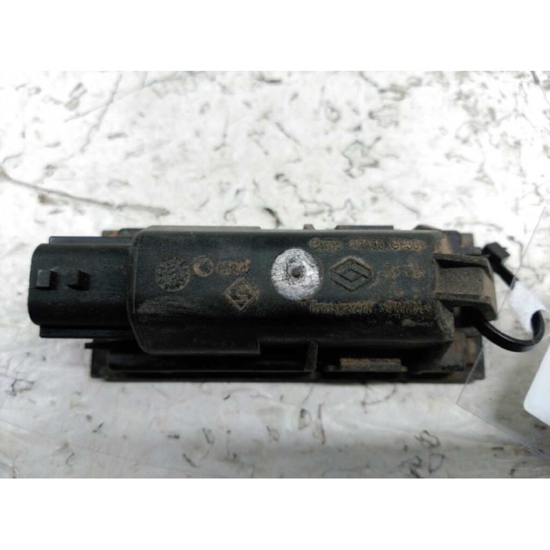 Recambio de piloto matricula para renault megane ii berlina 5p confort dynamique referencia OEM IAM  DERECHO 2
