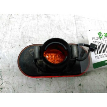 Recambio de piloto lateral izquierdo para renault clio ii fase i (b/cbo) 1.9 d referencia OEM IAM 7700822136  