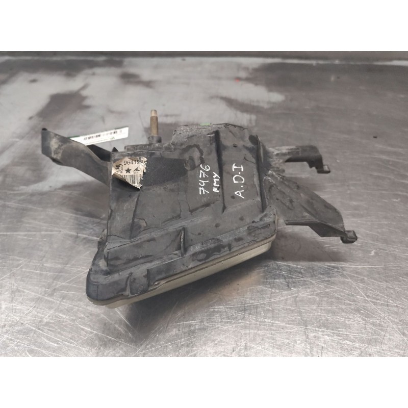 Recambio de faro antiniebla izquierdo para peugeot 407 st sport pack referencia OEM IAM - Negro 2