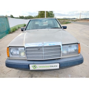 mercedes-benz clase e (w124) berlina del año 1986