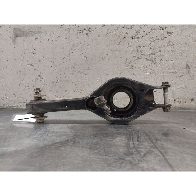 Recambio de brazo suspension inferior trasero izquierdo para hyundai i30 (gd) 1.6 crdi referencia OEM IAM   