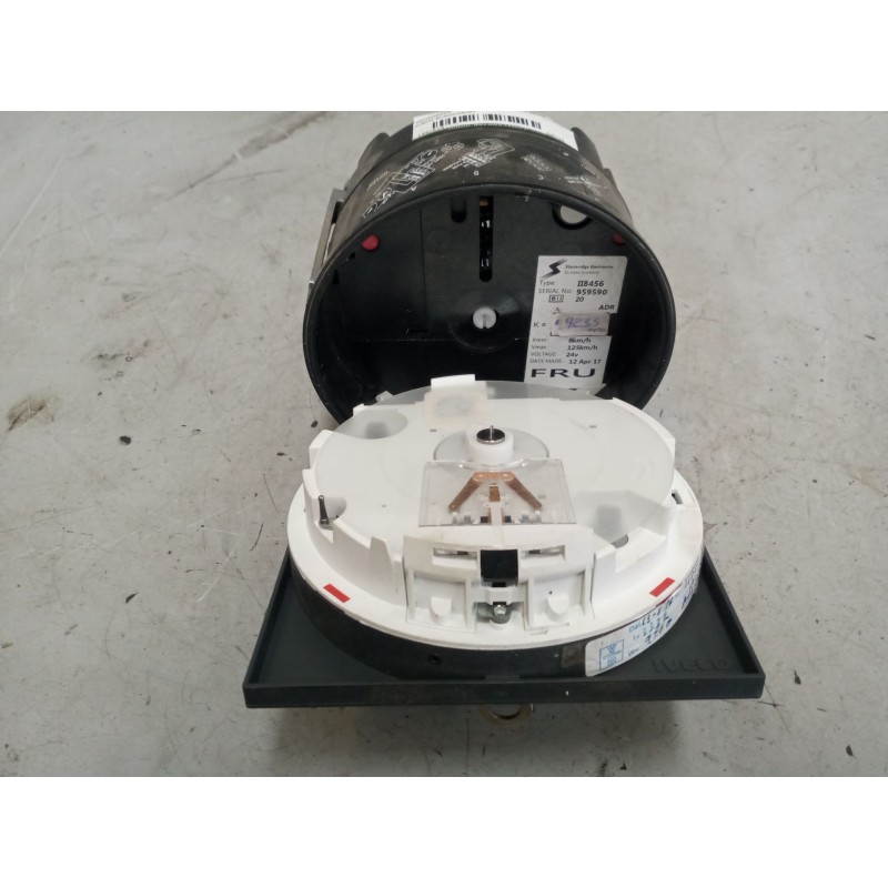 Recambio de tacografo para iveco eurocargo referencia OEM IAM II8456  959590 - Blanco 4
