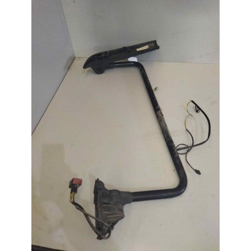 Recambio de brazo retrovisor derecho para renault premium route 2006 10.8 diesel referencia OEM IAM - Blanco 2