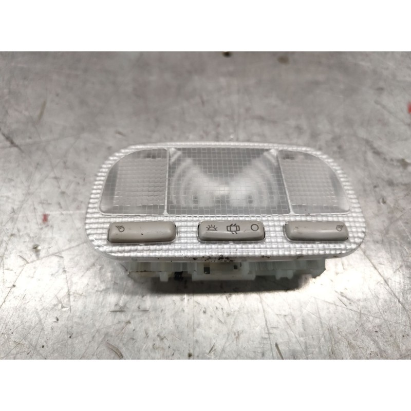 Recambio de luz interior para peugeot partner tepee 1.6 bluehdi 100 referencia OEM IAM 9680713880  