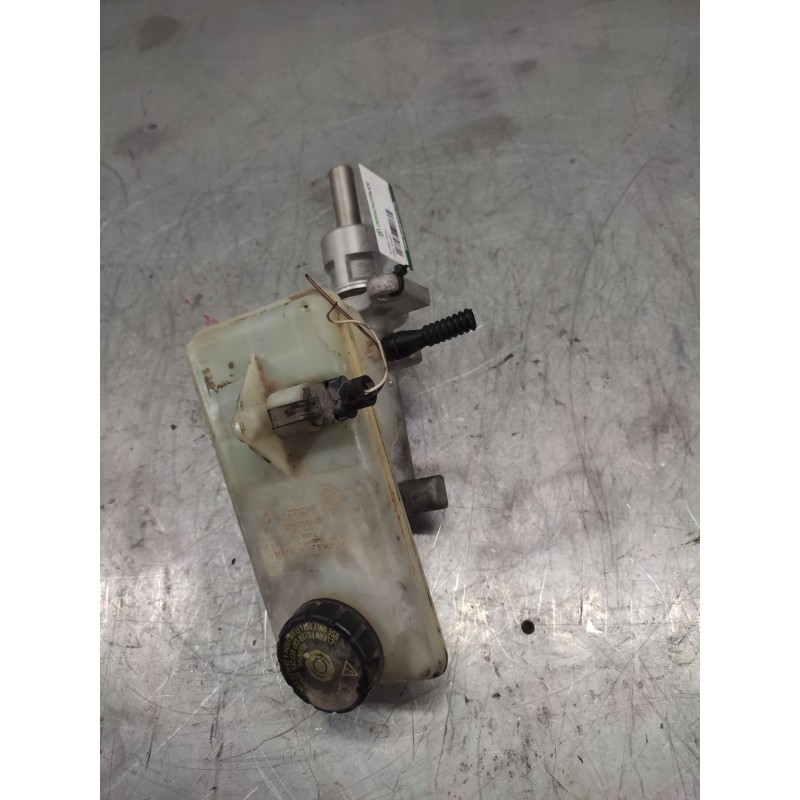 Recambio de bomba freno para opel vivaro 1.9 cdti cat (f9q-760 / l08) referencia OEM IAM 32067008C - Blanco 4