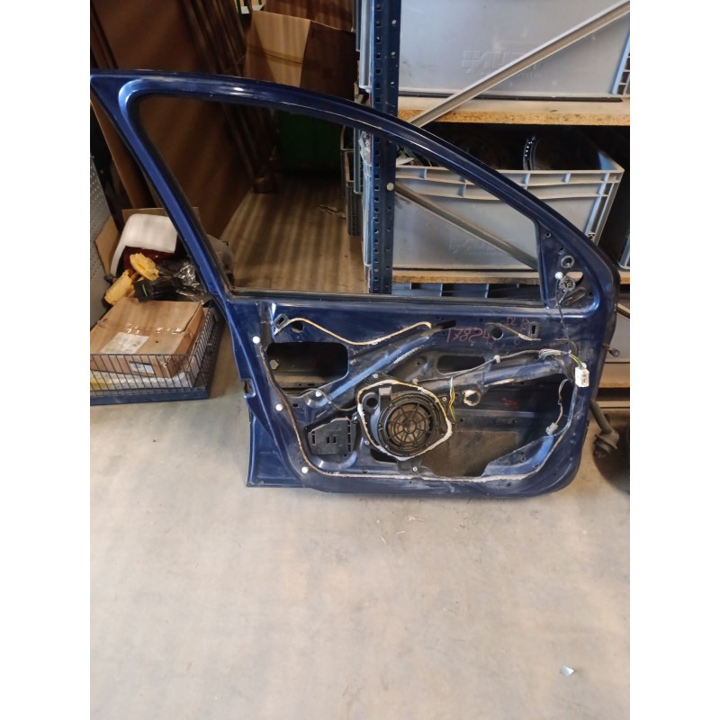 Recambio de puerta delantera izquierda para peugeot 206 berlina xs referencia OEM IAM - Azul 2
