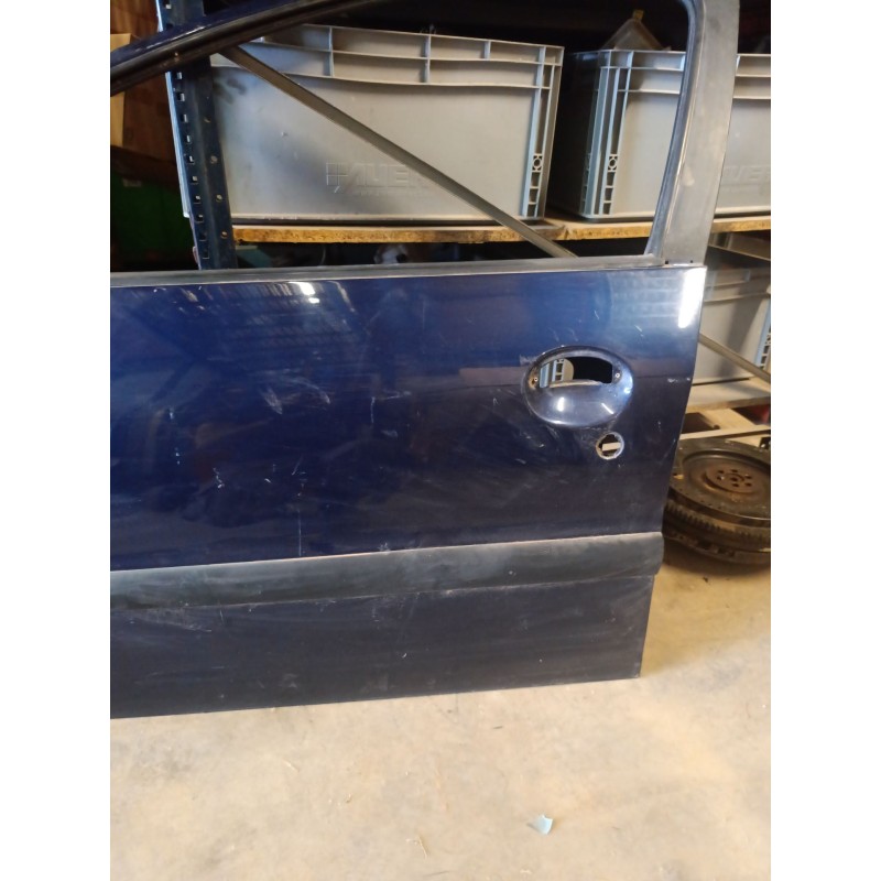 Recambio de puerta delantera izquierda para peugeot 206 berlina xs referencia OEM IAM - Azul 3