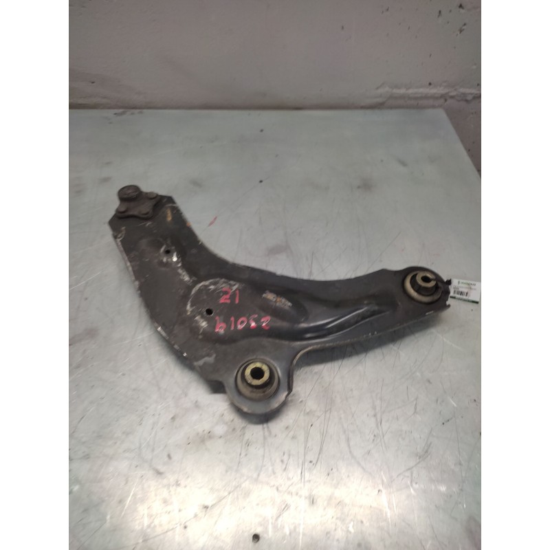 Recambio de brazo suspension inferior delantero izquierdo para opel vivaro 1.9 cdti cat (f9q-760 / l08) referencia OEM IAM - Blanco