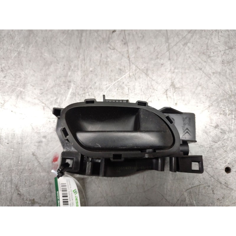 Recambio de maneta interior delantera derecha para peugeot partner tepee 1.6 bluehdi 100 referencia OEM IAM   
