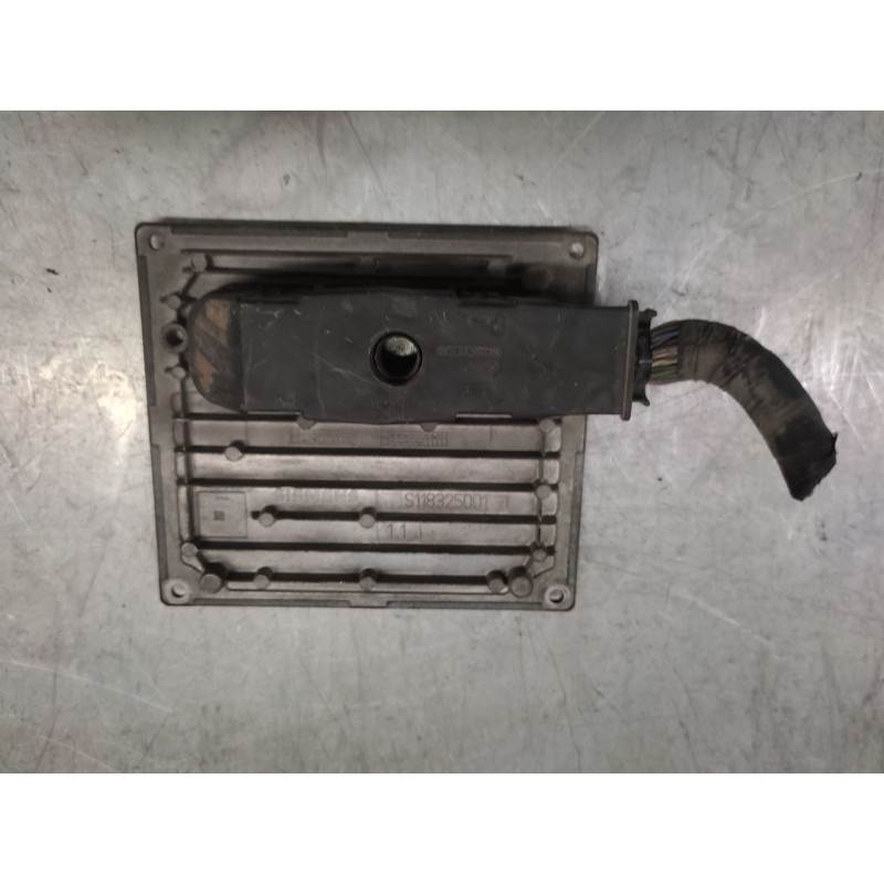 Recambio de centralita motor uce para ford fiesta (cbk) ambiente referencia OEM IAM 2S6A12A650ZE - Blanco 2