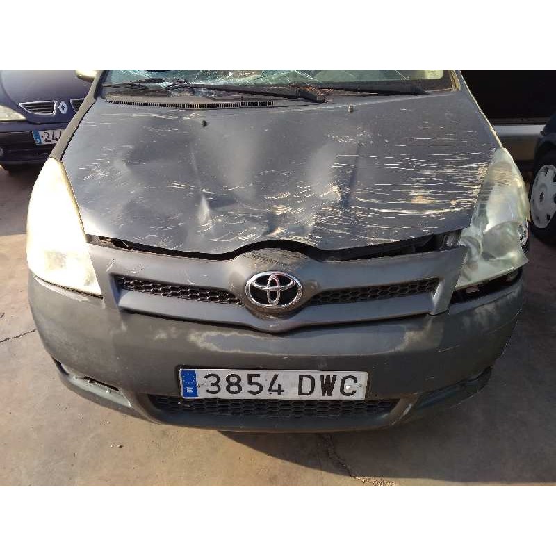 TOYOTA COROLLA VERSO (R1)