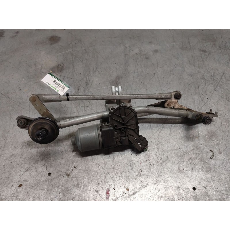 Recambio de motor limpia delantero para peugeot partner tepee 1.6 bluehdi 100 referencia OEM IAM 0390241621  
