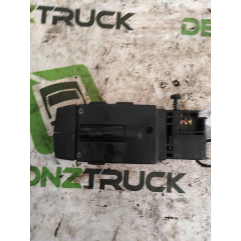 Recambio de mando radio para renault mascott fg 120. 35/55/65 cabina individual referencia OEM IAM 344732013 91166323 - Blanco 2