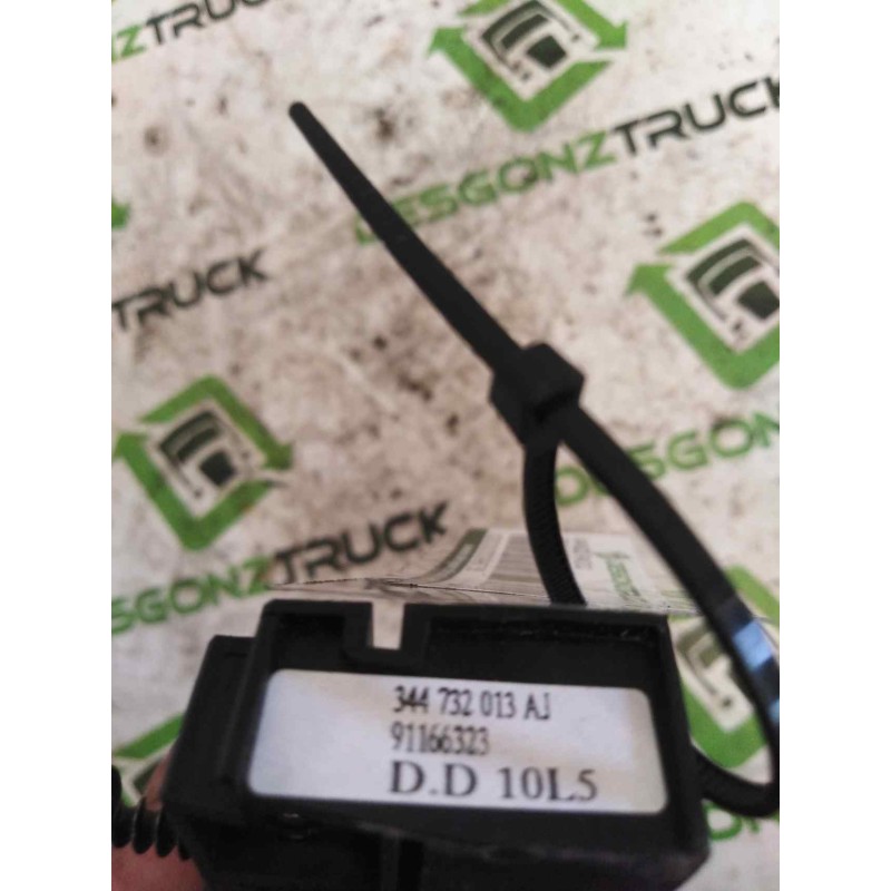 Recambio de mando radio para renault mascott fg 120. 35/55/65 cabina individual referencia OEM IAM 344732013 91166323 - Blanco 3