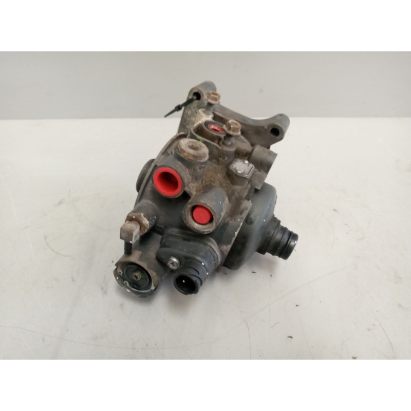 Recambio de valvula aire para daf serie xf105.460 12.9 diesel referencia OEM IAM 1738764 K014986 LA8145 - Blanco 4