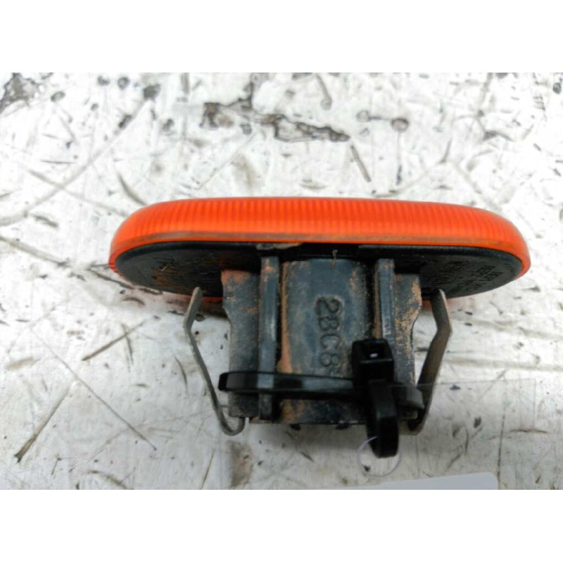 Recambio de piloto lateral derecho para renault clio ii fase i (b/cbo) 1.9 d rn b/cboa/f referencia OEM IAM 2