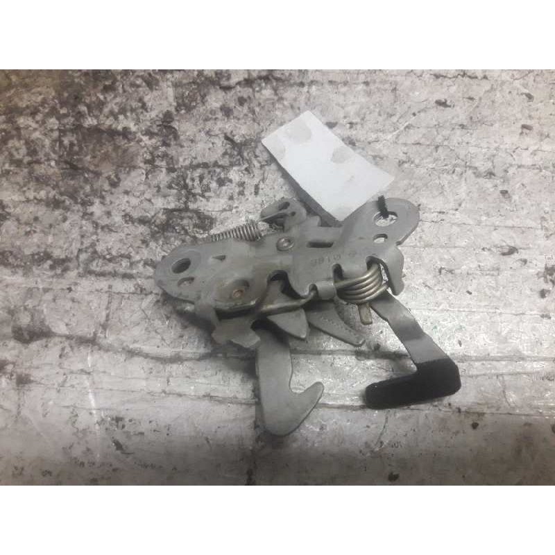 Recambio de cerradura capot para peugeot partner (s2) combi plus referencia OEM IAM - Blanco 2