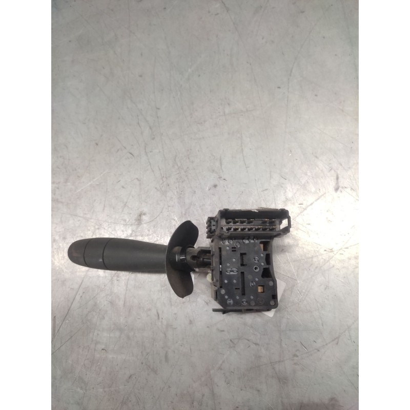 Recambio de mando limpia para opel vivaro 1.9 cdti cat (f9q-760 / l08) referencia OEM IAM 7700312985 - Blanco 2