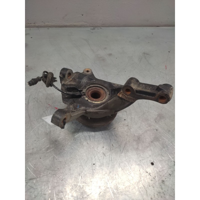 Recambio de mangueta delantera derecha para opel vivaro 1.9 cdti cat (f9q-760 / l08) referencia OEM IAM - Blanco 2