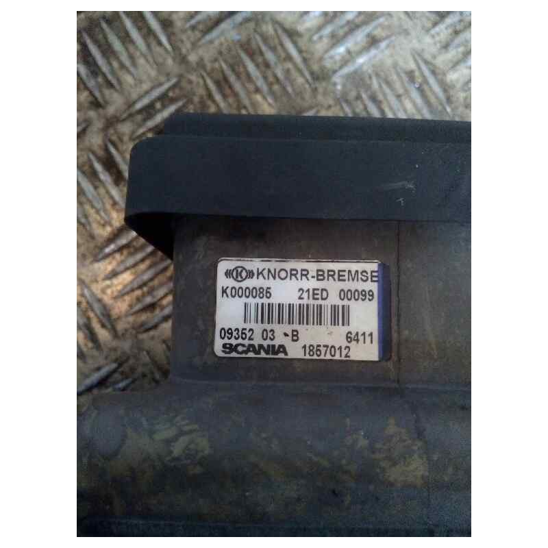 Recambio de valvula aire para scania serie p/g/r (l-clase) fsa g440 (4x2) corto cg 14 referencia OEM IAM 1857012 K000085 VALVULA - Blanco 2