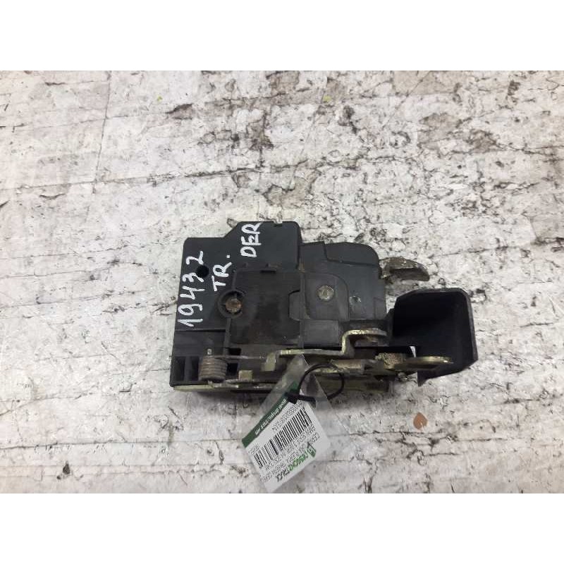 Recambio de cerradura puerta trasera derecha para bmw serie 3 berlina (e30) 324td referencia OEM IAM 19065721 3