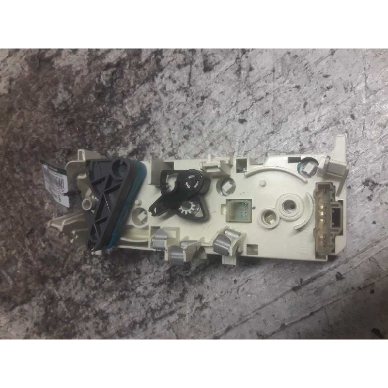 Recambio de mando calefaccion / aire acondicionado para peugeot partner (s2) combi plus referencia OEM IAM 030807DA 20071120 6 P - Blanco 2