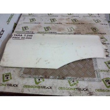 MOLDURA TRASERA CABINA 81615100412 PARTE DERECHA 