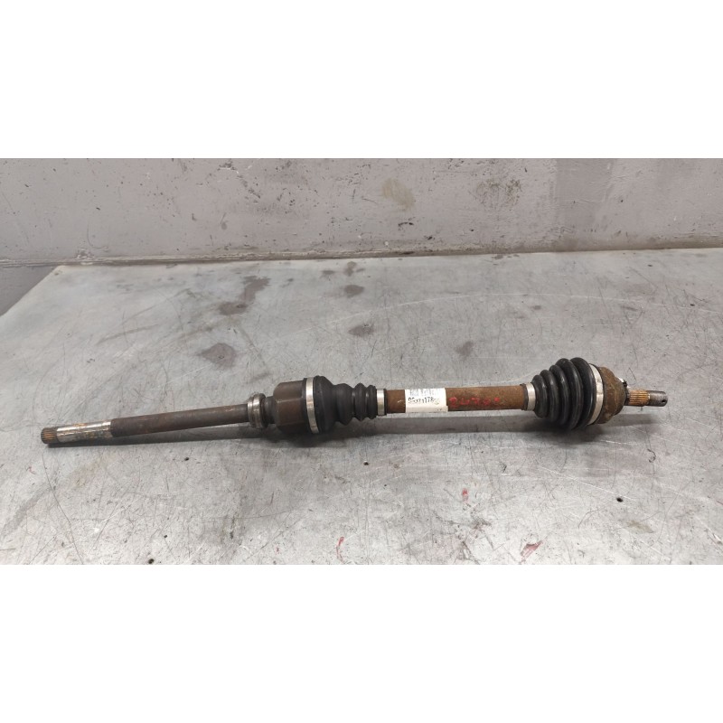 Recambio de transmision delantera derecha para peugeot 307 sw (3h) 1.6 hdi 110 referencia OEM IAM 9637117880  