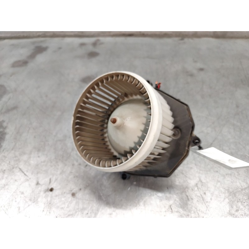 Recambio de ventilador calefaccion para peugeot partner tepee 1.6 bluehdi 100 referencia OEM IAM 5E2228200  