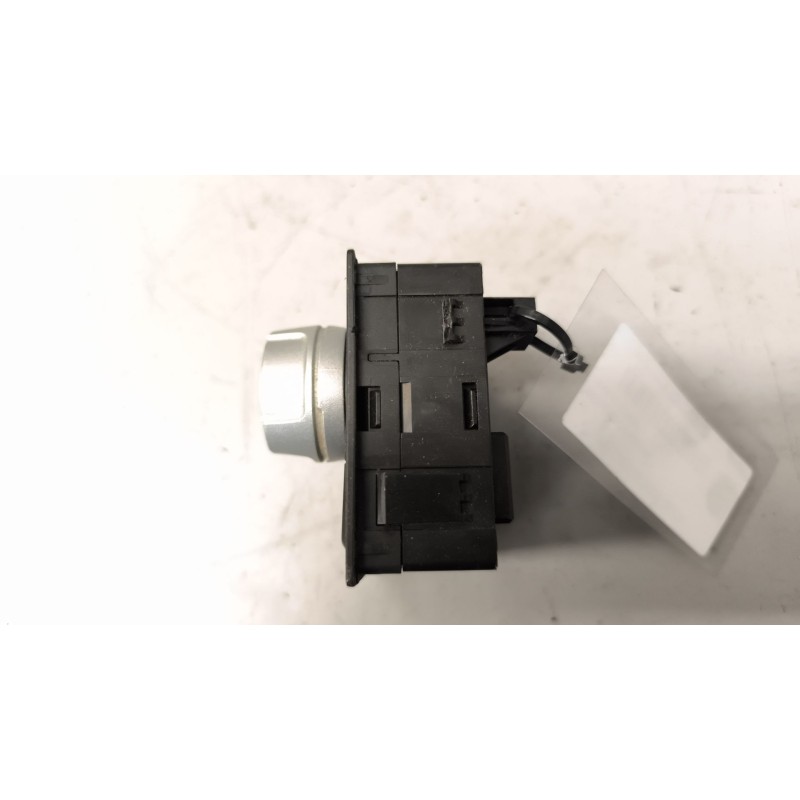 Recambio de mando multifuncion para renault serie t 10.8 diesel referencia OEM IAM 7422307046 22307046 - Blanco 2