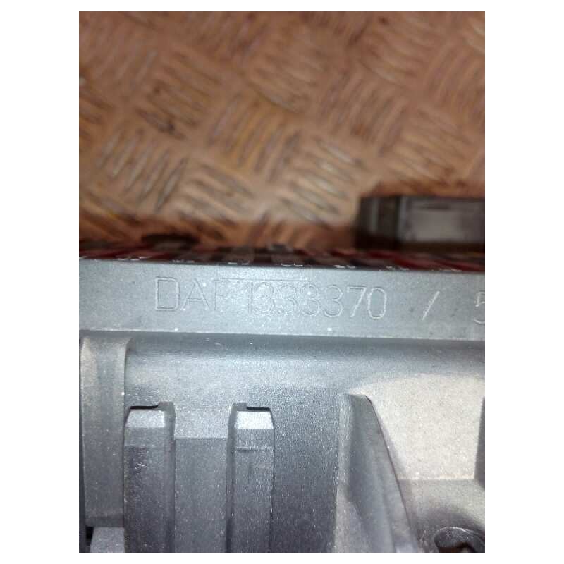 Recambio de caja reles / fusibles para daf serie 95 xf .480 fsafe (tipo .480) larga distancia referencia OEM IAM 1333370 2