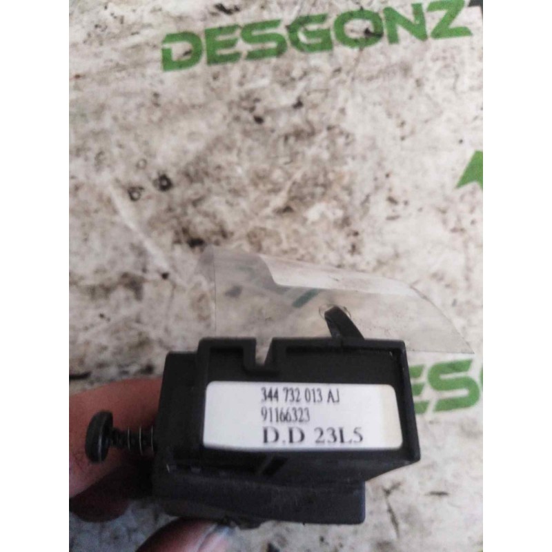 Recambio de mando radio para renault mascott 3.0 diesel referencia OEM IAM 344732013 91166323 3