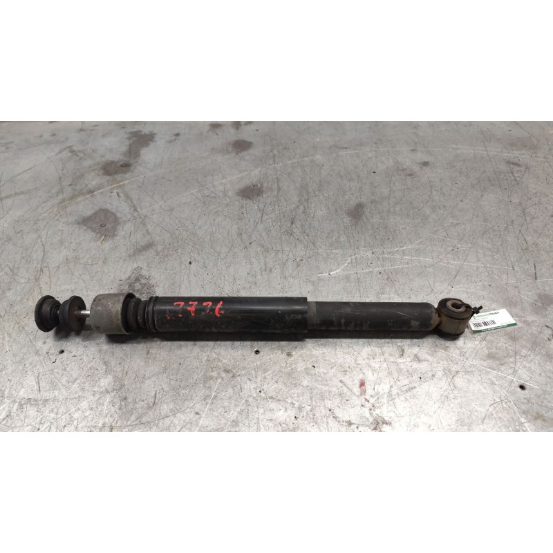 Recambio de amortiguador trasero para nissan note (e11e) acenta referencia OEM IAM 562009U000 - Rojo 3