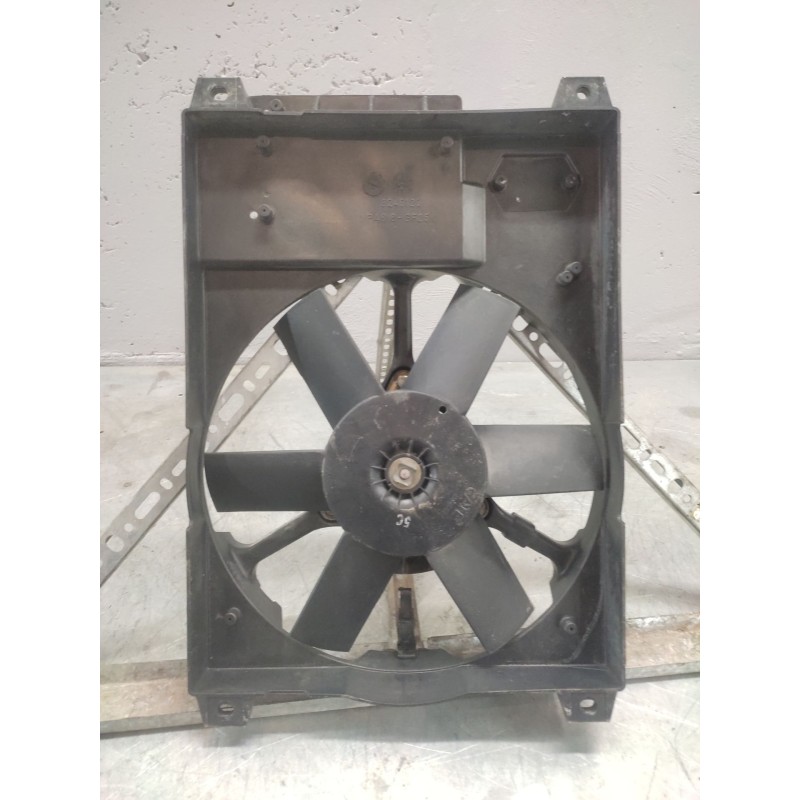 Recambio de electroventilador para citroën jumper combi desde '02 2.2 hdi cat referencia OEM IAM 8240120 - Blanco 2