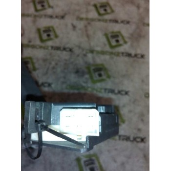 Recambio de mando intermitentes para iveco eurocargo 05.03  fg 80 e larga distancia referencia OEM IAM   