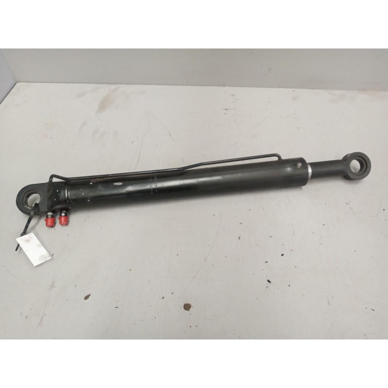 Recambio de brazo elevacion cabina para renault hr xxx.18/26 premium 01 referencia OEM IAM 5010316793  