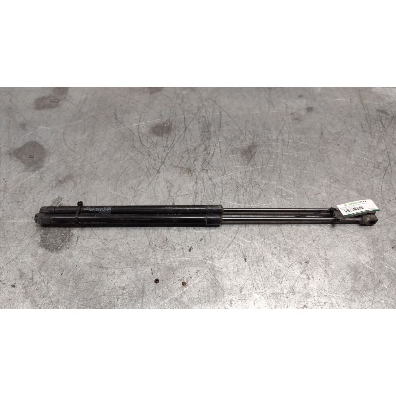 Recambio de amortiguadores maletero / porton para skoda scala (nw1) 1.5 tsi referencia OEM IAM 657827551  