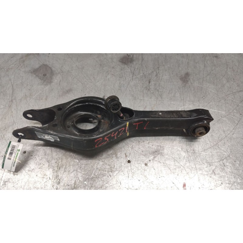 Recambio de brazo suspension inferior trasero izquierdo para hyundai i30 (gd) 1.6 crdi referencia OEM IAM - Blanco 4