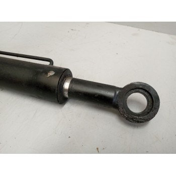 Recambio de brazo elevacion cabina para renault hr xxx.18/26 premium 01 referencia OEM IAM 5010316793  