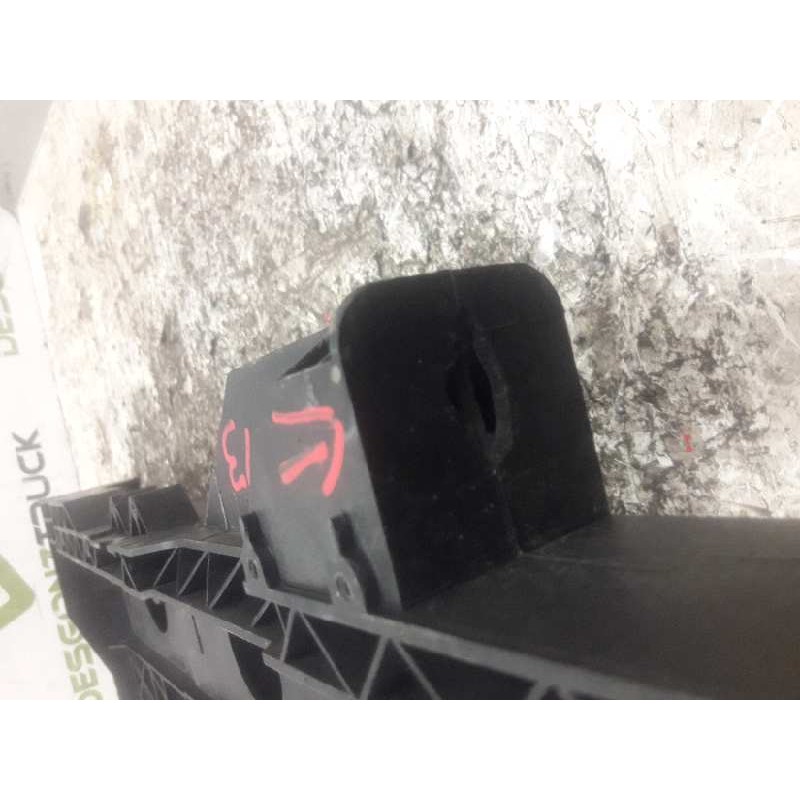Recambio de panel frontal para renault master combi desde '98 2.5 diesel referencia OEM IAM MC1123870758M - Blanco 3