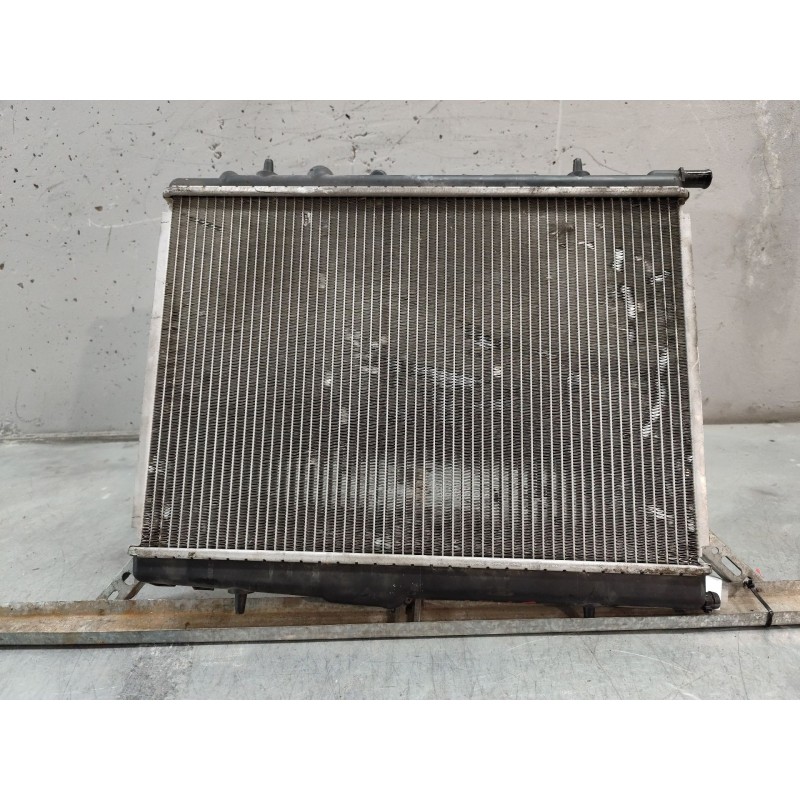 Recambio de radiador agua para citroën berlingo 1.9 d multispace referencia OEM IAM - Blanco 2