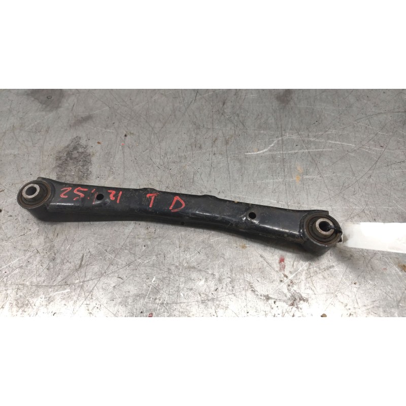 Recambio de tirante trasero derecho para hyundai i30 (gd) 1.6 crdi referencia OEM IAM - Blanco 2