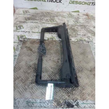 Recambio de brazo retrovisor izquierdo para renault magnum e-tech 2000  fas gv 4 x 2 larga distancia referencia OEM IAM   