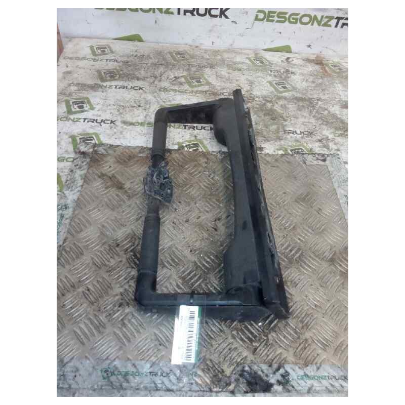Recambio de brazo retrovisor izquierdo para renault magnum e-tech 2000  fas gv 4 x 2 larga distancia referencia OEM IAM