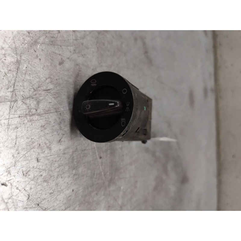 Recambio de mando luces para volkswagen polo (6n2) 1.4 referencia OEM IAM 1C0941531  