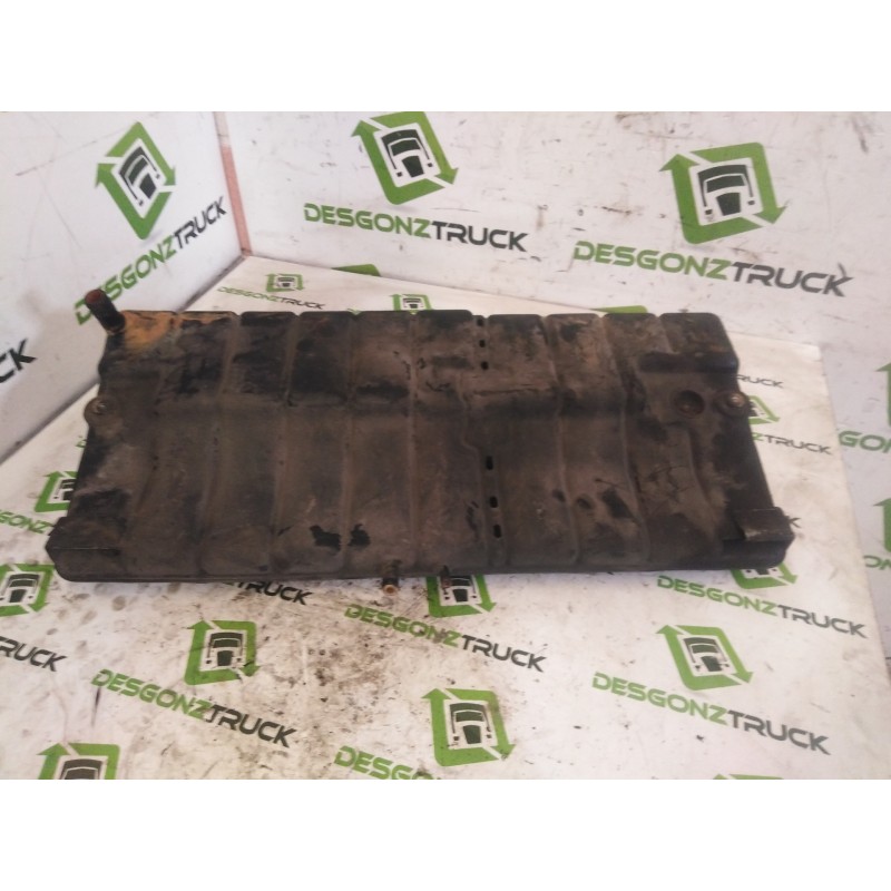 Recambio de deposito expansion para man f90 24.322/342/372/402/422 fg batalla 4100 (322) e1 gran espacio referencia OEM IAM 8106 2