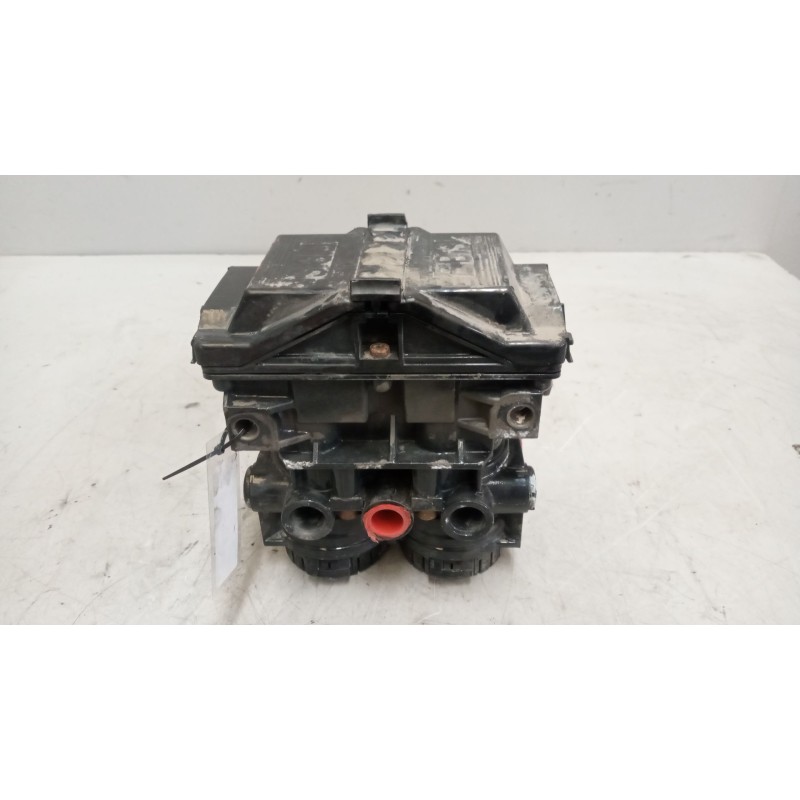 Recambio de valvula aire para man tg - a 18.xxx 12.0 diesel referencia OEM IAM 81521066014 0486204017 