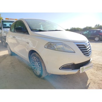 lancia ypsilon (312_) del año 2014